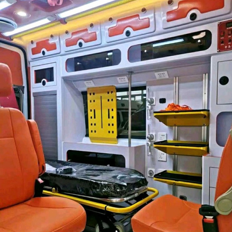 万载长途救护车护送病人租赁价格
